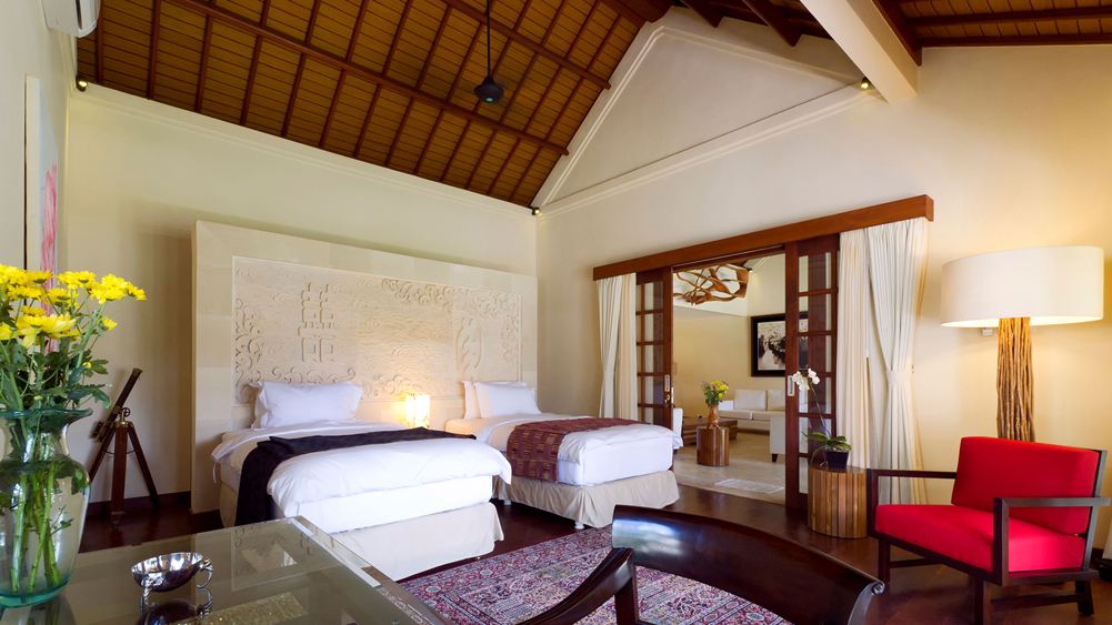 Villa San - Spacious guest bedroom